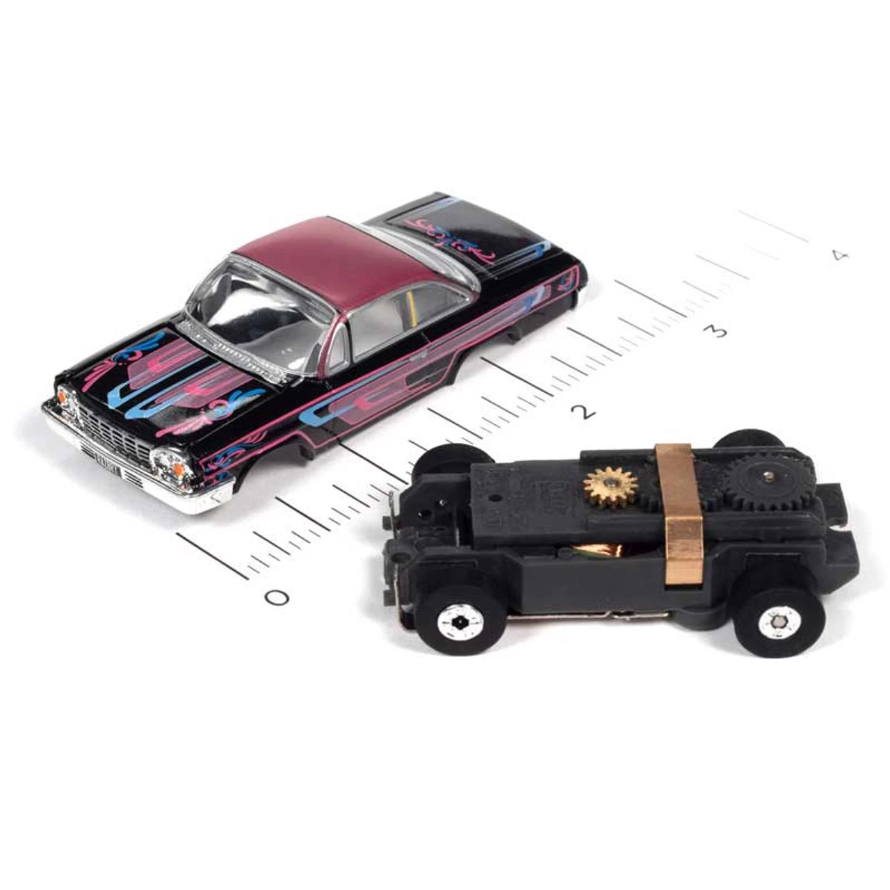 Auto World 1962 Chevrolet Bel Air Black/Purple Thunderjet HO Slot Car - Image 4