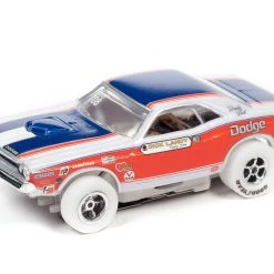 Auto World iWHEELS 1971 Dodge Challenger Dick Landy Legends of the 1/4 Mile X-Traction HO Slot Car