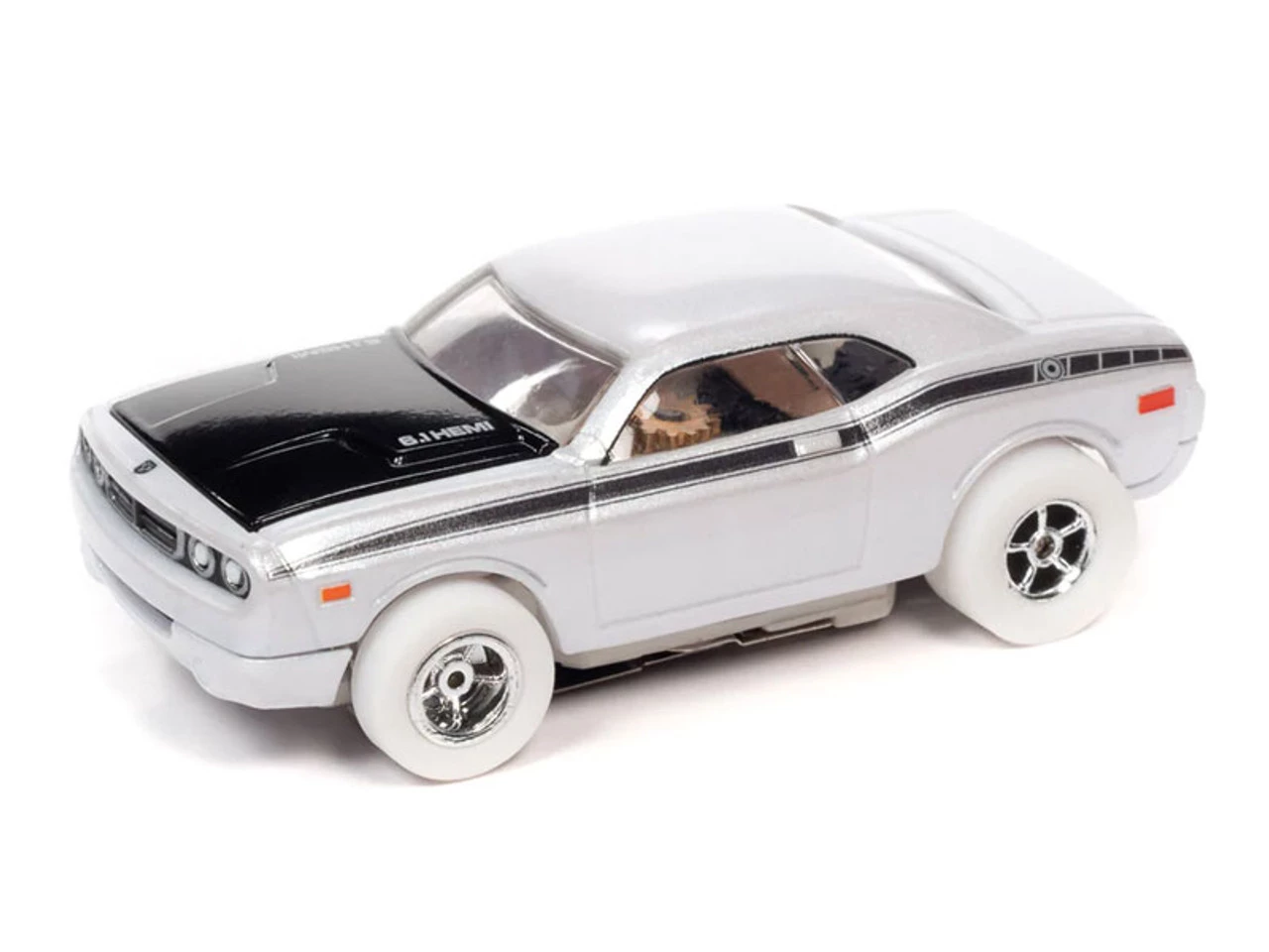 Auto World iWHEELS 2008 Dodge Challenger X-Traction R34 HO Slot Car