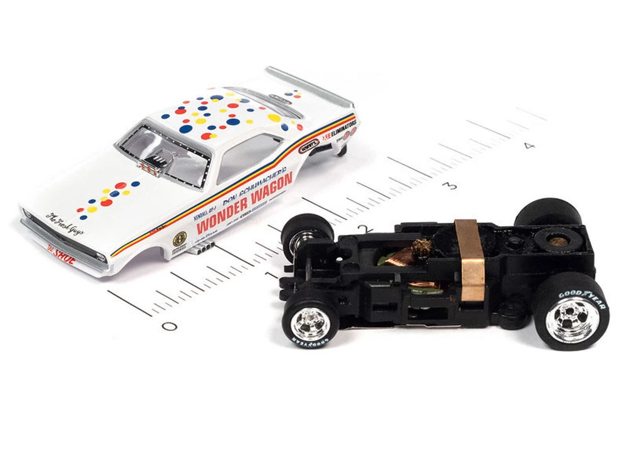 Auto World Don Schumacher 1970s Plymouth Barracuda Wonder Wagon 4Gear R26 HO Slot Car - Image 3