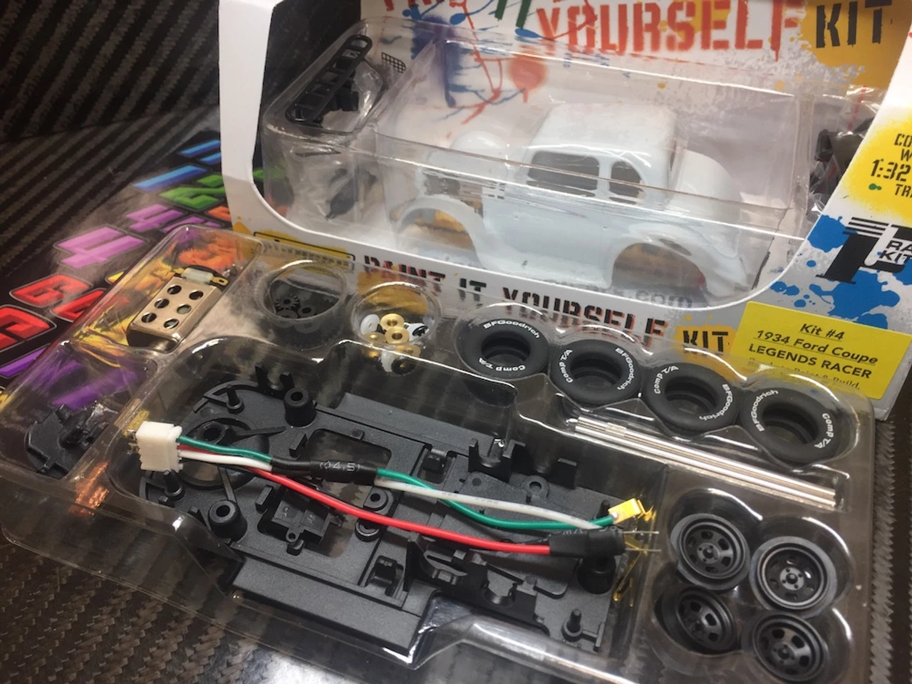 Pioneer 1934 Ford Coupe Legends Racer Paint It Yourself PIY Kit 1/32 Slot Car - Image 2