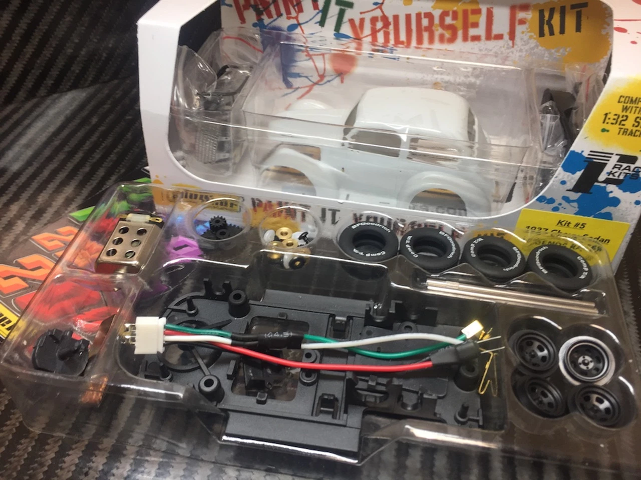 Pioneer 1937 Chevy Sedan Legends Racer Paint It Yourself PIY Kit 1/32 Slot Car - Image 2