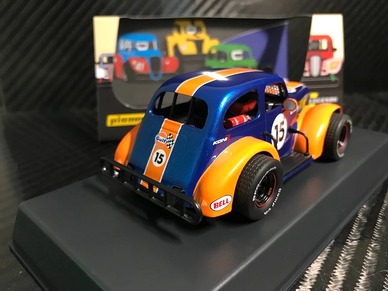 Pioneer 1937 Chevy Sedan Legends Racer #15 GULF Dark Blue 1/32 Slot Car - Image 2