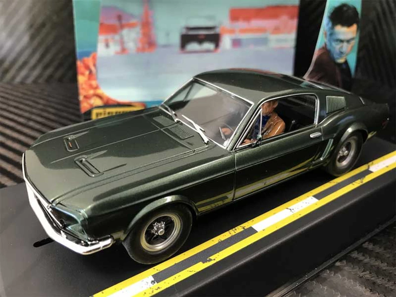 Pioneer 1968 Ford Mustang 390 GT 'Steve McQueen BULLITT' 1/32 Slot Car - Image 2