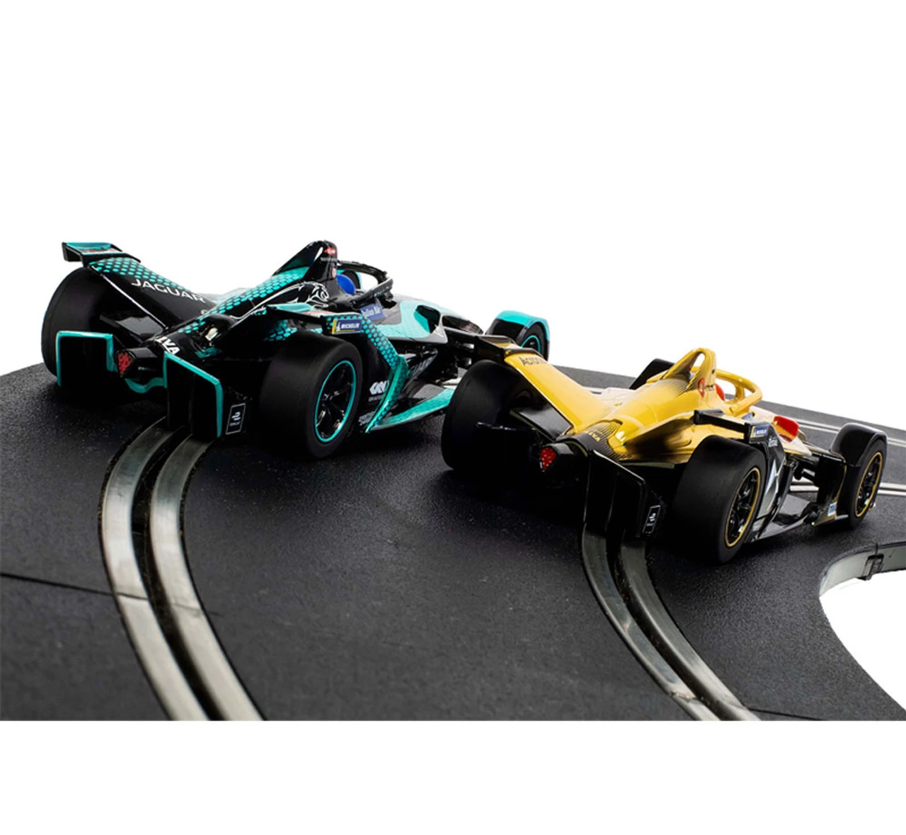 Scalextric Formula E World Championship Spark Plug 1/32 Slot Car Track Set - Image 8