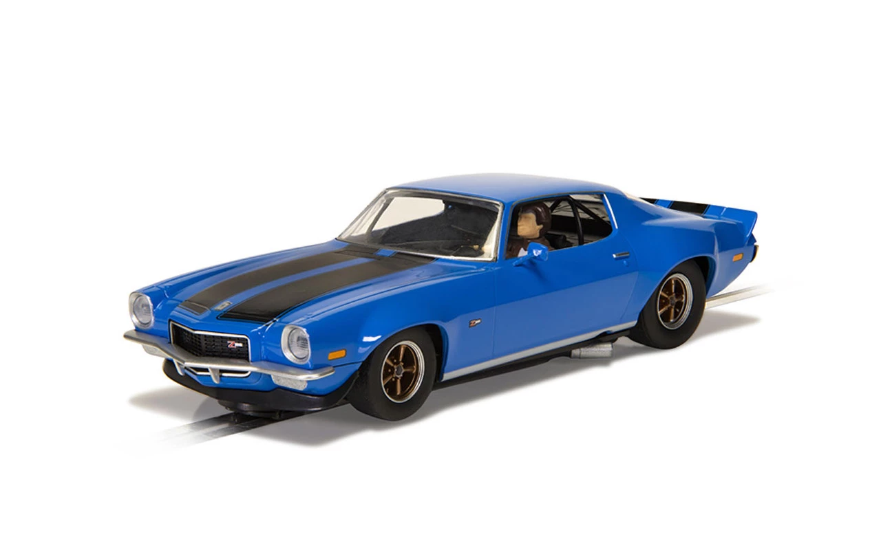 Scalextric American Street Dual (1970s Chevrolet Camaro vs 1970s Ford Mustang) 1/32 Slot Car Set - Image 5