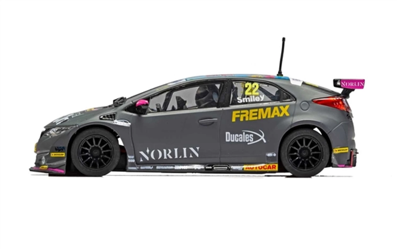 Scalextric Honda Civic Type R BTCC 2018 1/32 Slot Car - Image 2