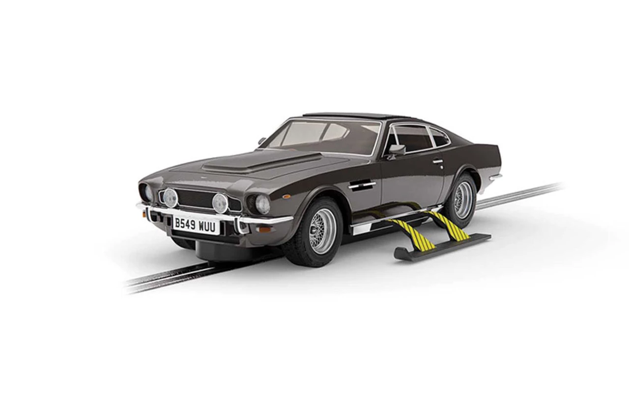 Scalextric James Bond Aston Martin V-8 - The Living Daylights 1/32 Slot Car