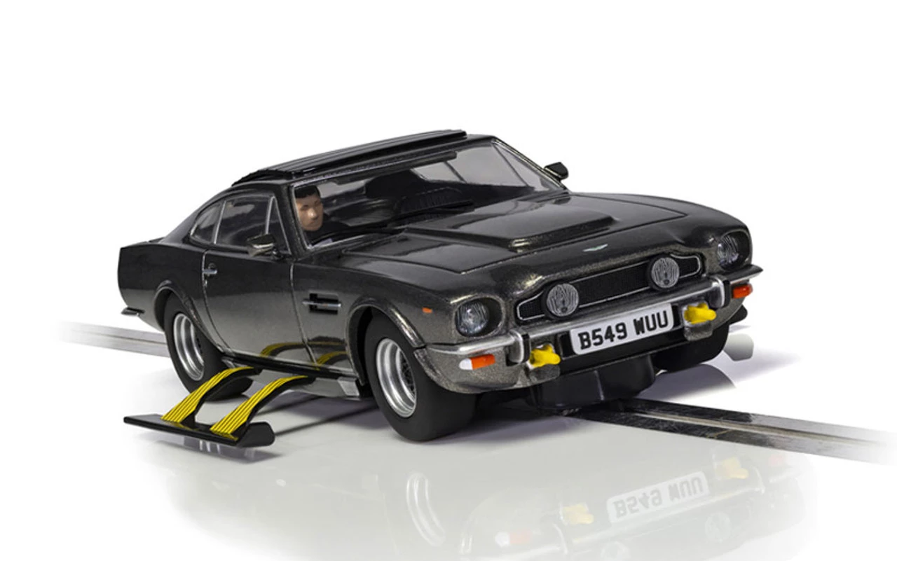 Scalextric James Bond Aston Martin V-8 - The Living Daylights 1/32 Slot Car - Image 3
